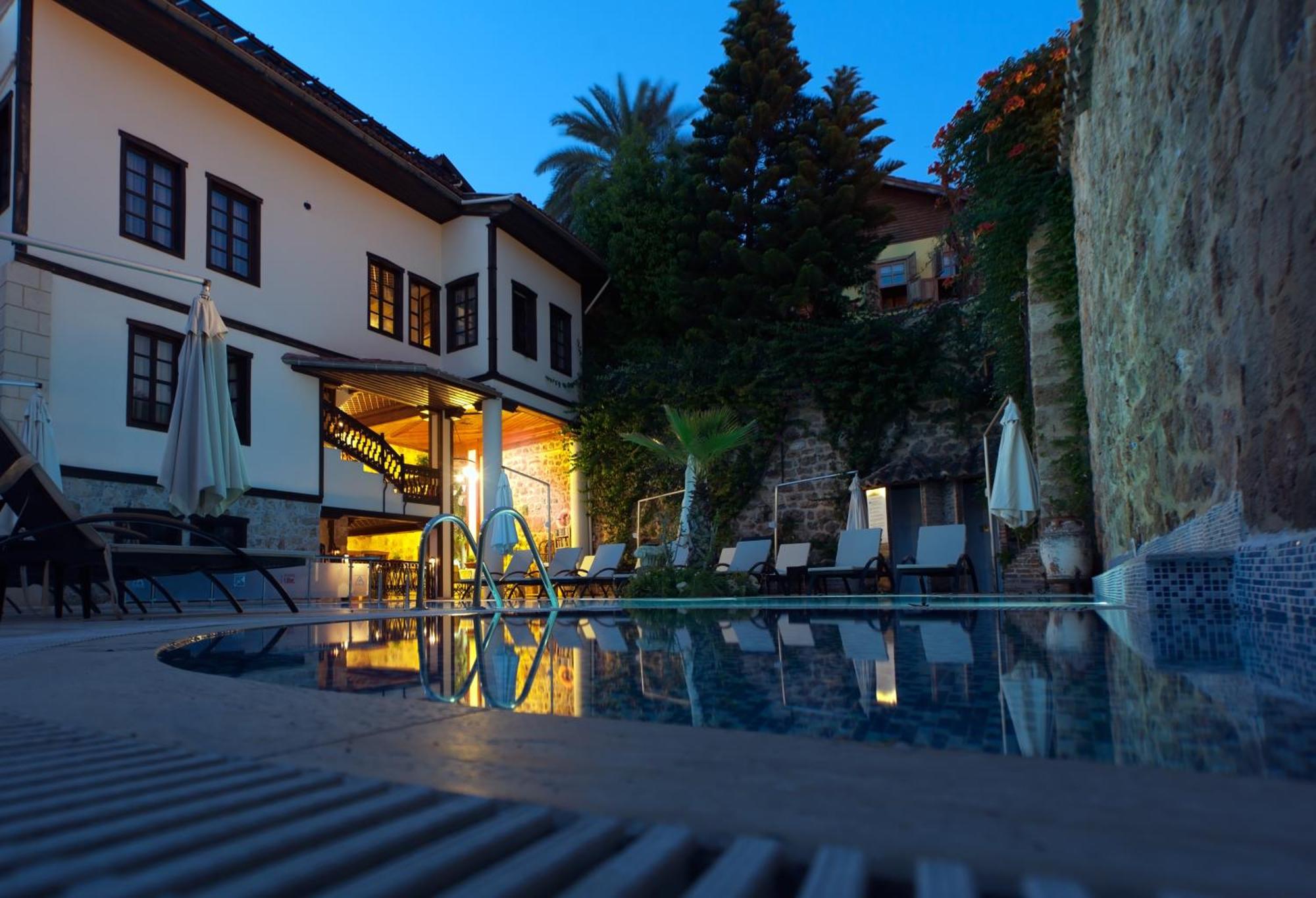 Dogan Hotel Antalya Eksteriør billede